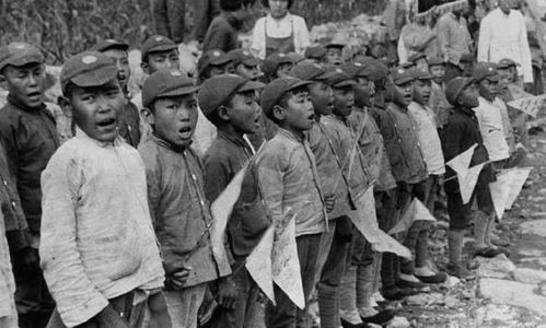 他畢業于陜北公學,原福建省紀委書記,官至副部級,曾執政廈門